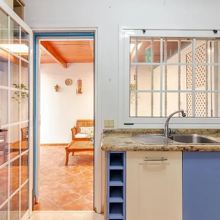 Holiday home Flatguest El Romeral